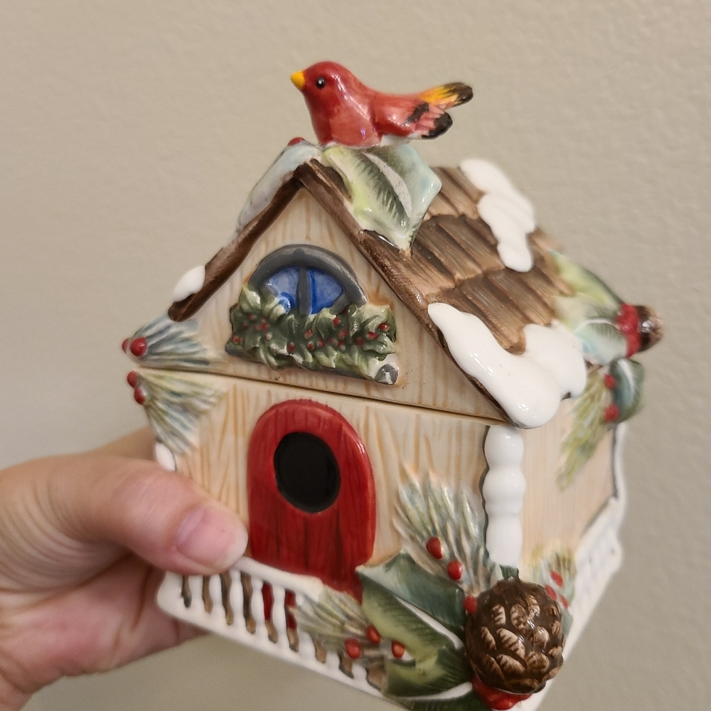 AMERICAN RETRO Christmas House Candle Housewarming Gift Bird